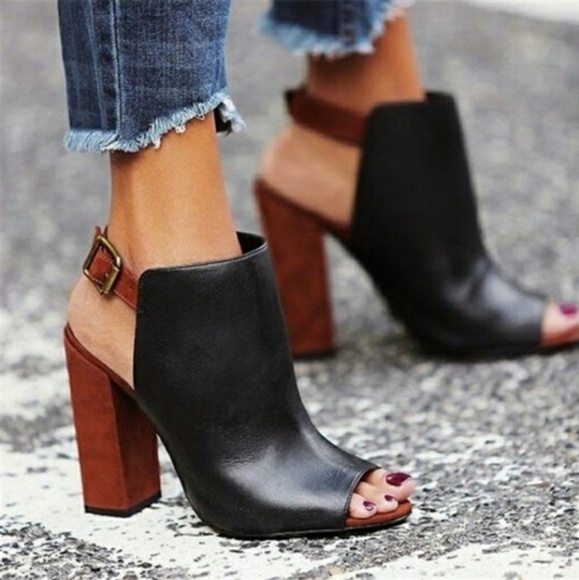 Shoes - 🆕🔥NWOT ROCKABILLY PEEP TOE BOOTIE SIZE 41